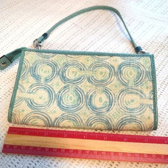 Coach  Salmon Bag Tote Bag, 1 Wristlet, 1 Wallet Wristlet - Picture 3 of 16